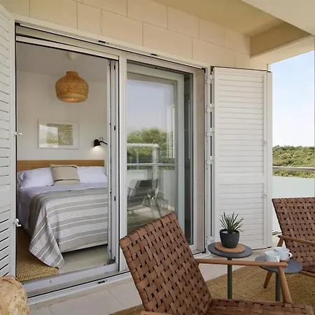 Pool, 300m To Beach, Private Location, Sea View - Zelena Donji Okrug