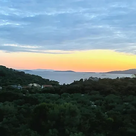 Pool, 300m To Beach, Private Location, Sea View - Zelena Villa Donji Okrug